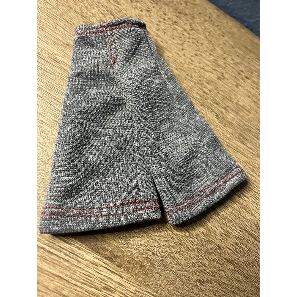 Barbie MyScene Gray Knit‎ Fingerless Gloves Arm Warmers Red Stitching